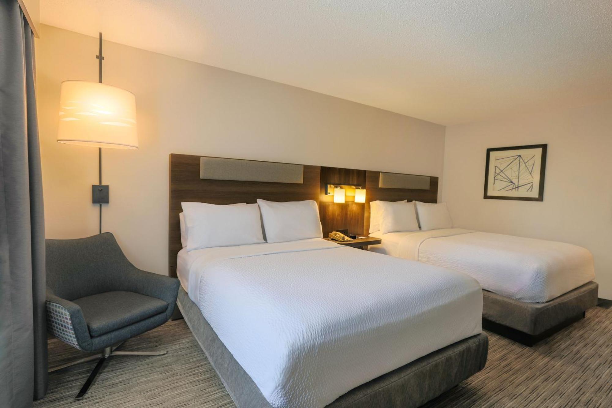 Holiday Inn Express Hotel & Suites Raleigh North - Wake Forest By Ihg Exteriör bild
