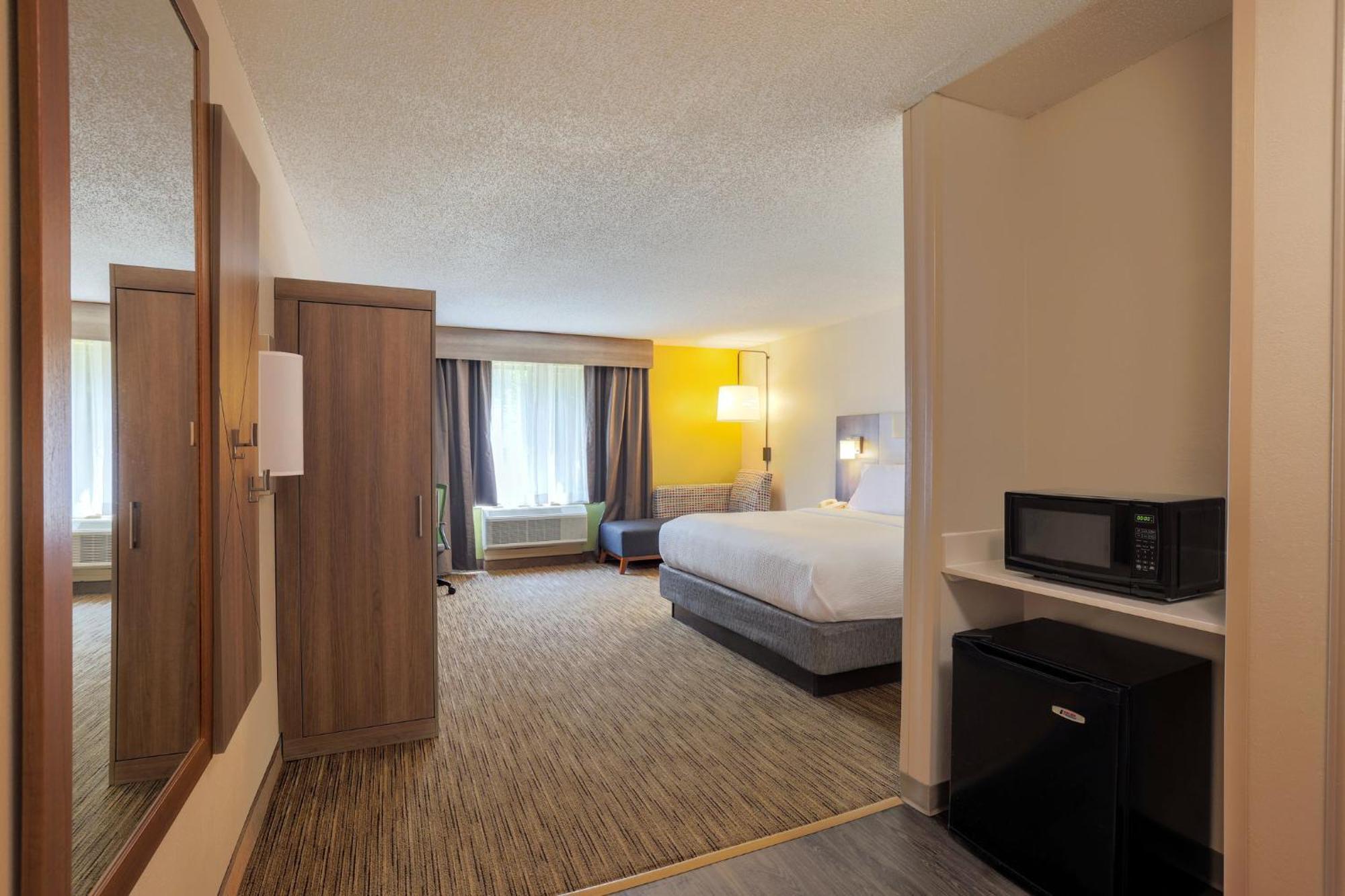 Holiday Inn Express Hotel & Suites Raleigh North - Wake Forest By Ihg Exteriör bild